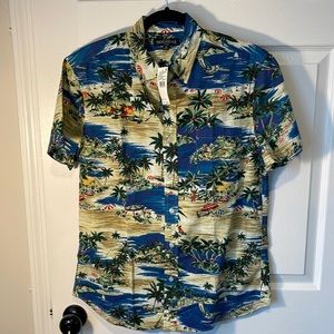 Medium beach short sleeve shirt